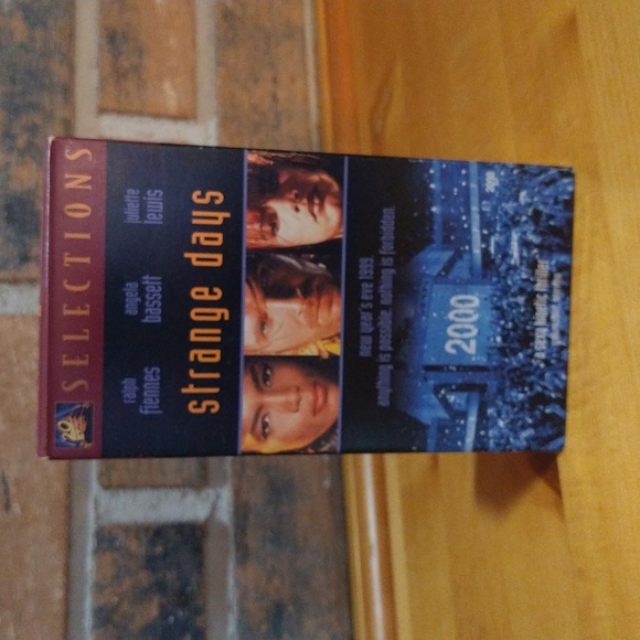 Strange Days 1995 ‧ Sci-fi Thriller VHS tape - Picture 2 of 7